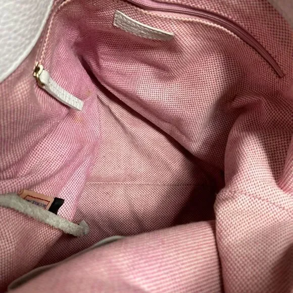 Dooney & Bourke white pebble leather large Hobo bag gold tone hardwares. - Picture 12 of 16